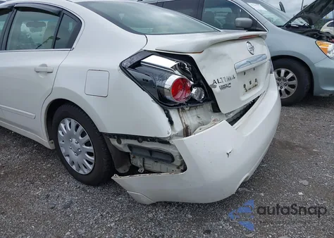 2009 Nissan Altima 2.5 S z USA, uszkodzony, nr VIN 1N4AL21EX9N470351